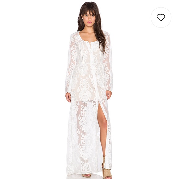 MINKPINK Dresses & Skirts - NWT MINKPINK White Lace Maxi Dress - Size Medium